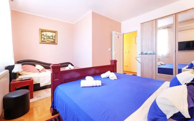 Villa Tower Gardos