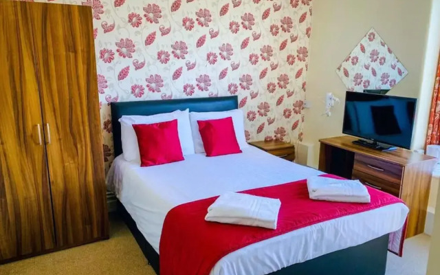 Four Oaks Hotel