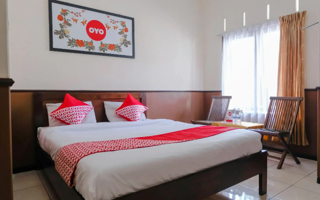OYO 1028 Garuda Residence