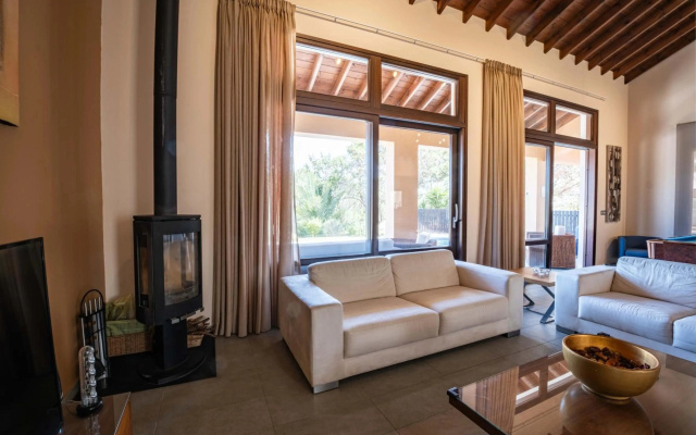 Pine and Olive Seahouse