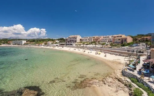 Appartement Six-Fours-les-Plages, 2 pièces, 4 personnes - FR-1-316-94