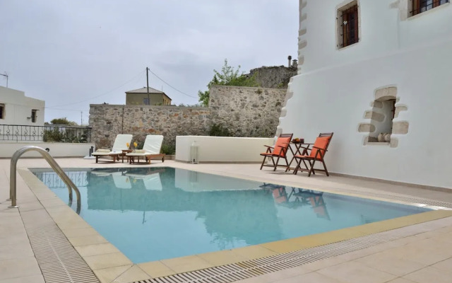 Mylo Villa