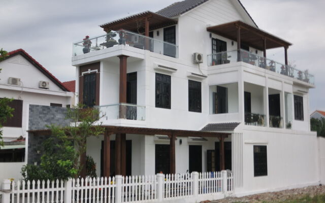 Отель Azalea Homestay вид на фасад