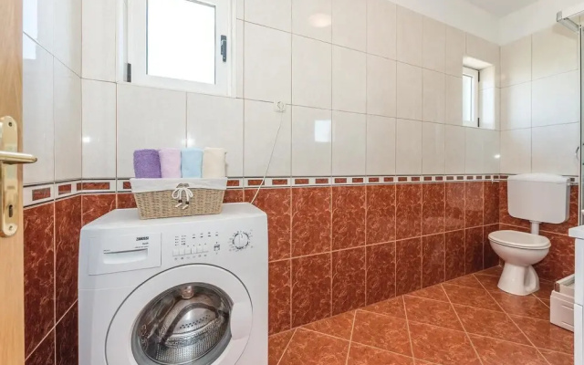 Nice Home in Sibenik With Wifi and 4 Bedrooms