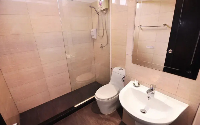ZenRooms Boss Prakanong