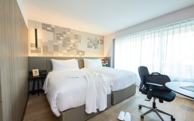 Narai Hotel (SHA Extra Plus)
