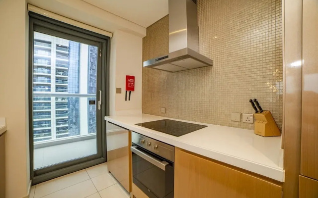 Gorgeous High Floor 2 BR Apartment DTPD