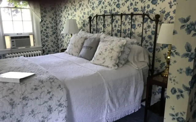 Genesee Country Inn B&B