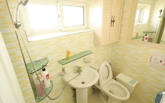 Linker Party House - Hostel