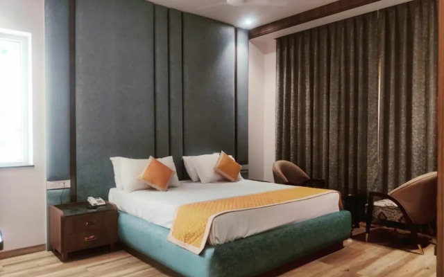 Nirvana Grand Hotel & Resort