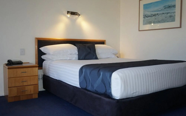 West End Motor Lodge