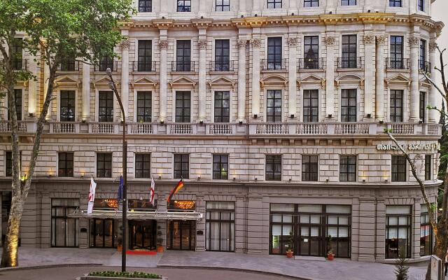 Отель Marriott Tbilisi вид на фасад