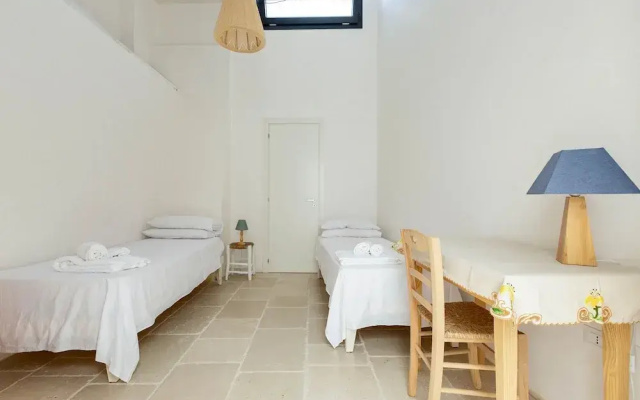 2081 Villa Crocilupo by Perle di Puglia
