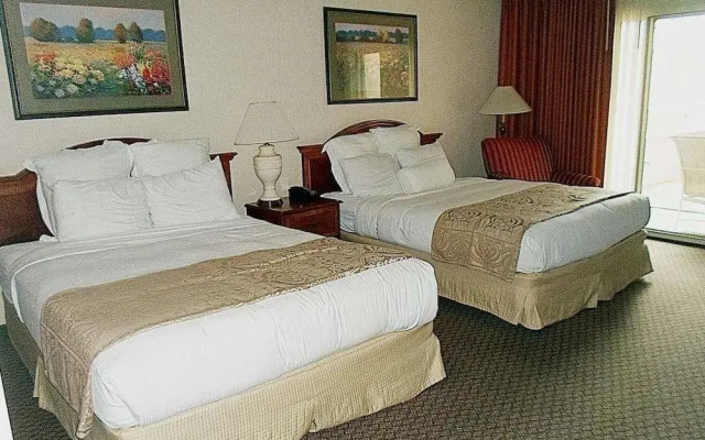 Quail Hollow Resort