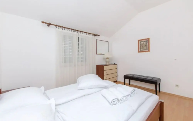 Apartments and Room Jelka