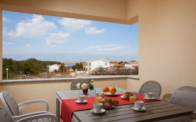 Malibu Grand Royale – Luxury Group Villa