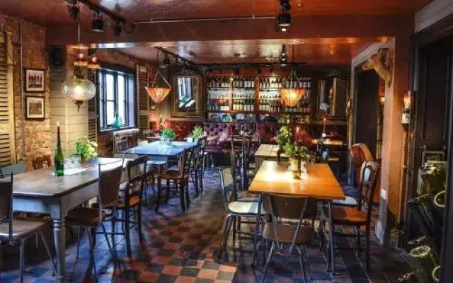 Roebuck Inn