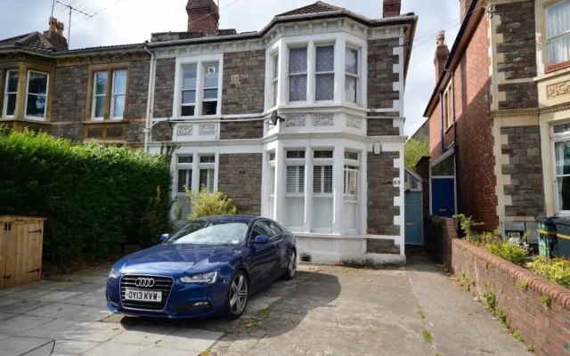 Elegant Bristol Garden Flat By The Arches