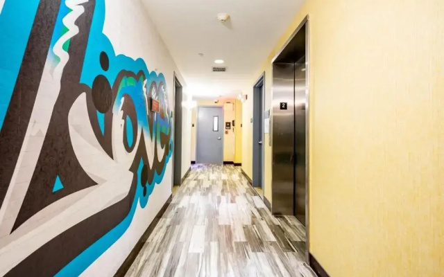 Airport Plaza Hotel JFK Airport