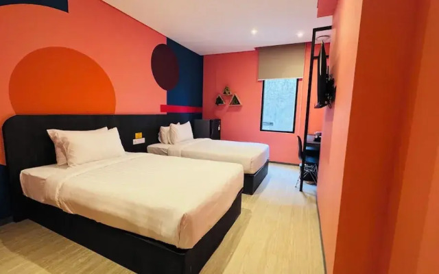 Yellow Bee Resort Cililitan