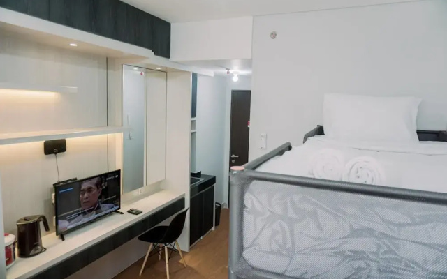 Cozy Studio (No Kitchen) At Transpark Bintaro Apartment