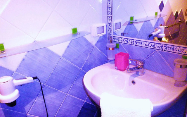 Elisart Guest House