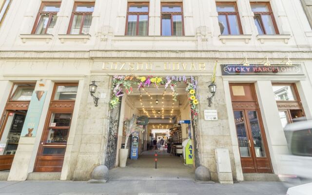 Апартаменты Curry Apartments вид на фасад