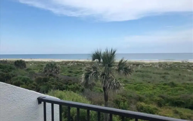 Sea Winds 38 Beautiful Renovated Oceanfront
