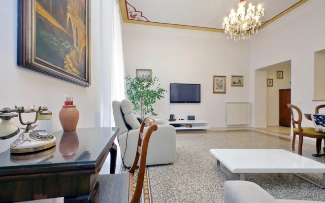 Treasurerome Opera Trevi Green Suite 2BR