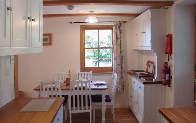 1 The Cottages