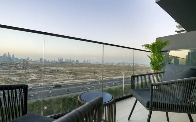 Easygo- Stylish 1bdr Binghatti Corner