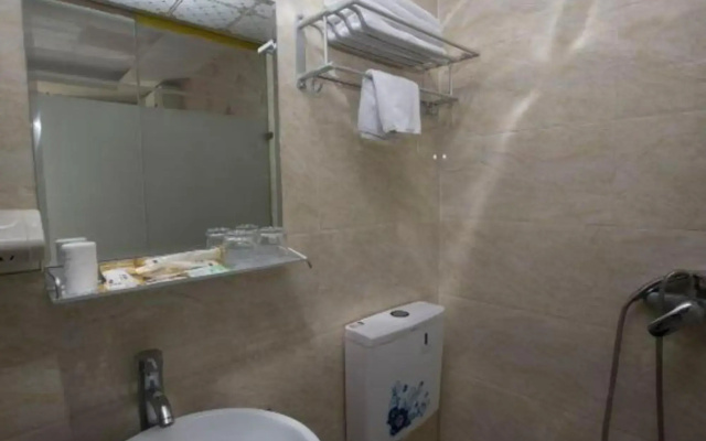 116 Business Hostel