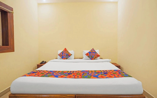 Fabhotel Arc Homes