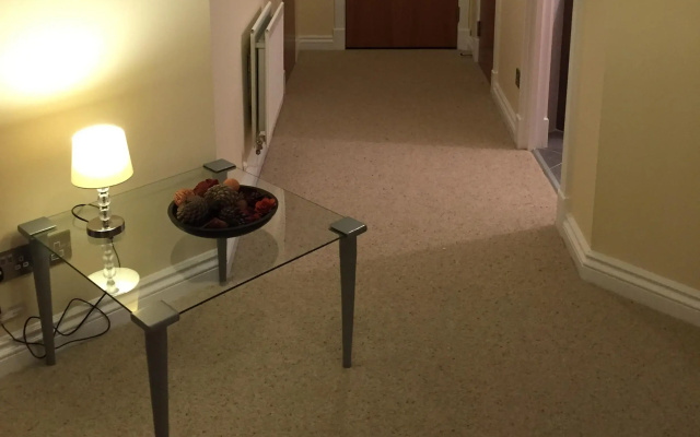 Turnberry Apartments