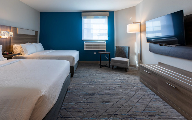 Holiday Inn Express & Suites Englewood Denver South by IHG