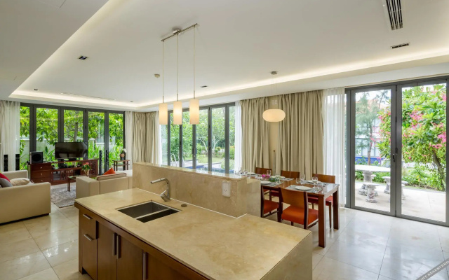 Ocean Beach Villas Da Nang 3 bedroom Garden View