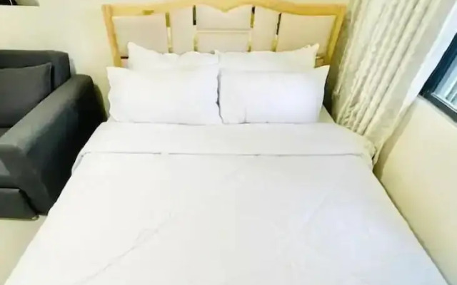 Hubomoto SM Suites
