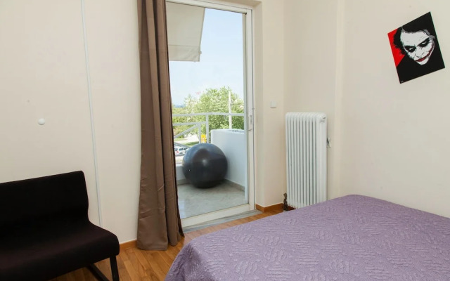 Modern apt.with sea view in Glyfada