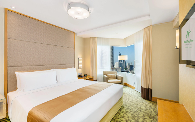 Holiday Inn Bangkok Silom by IHG