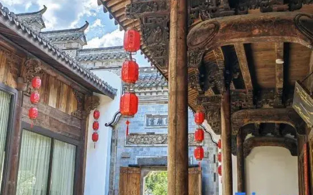 Hengdian Film and Television City Longjing Puyu Yinshu