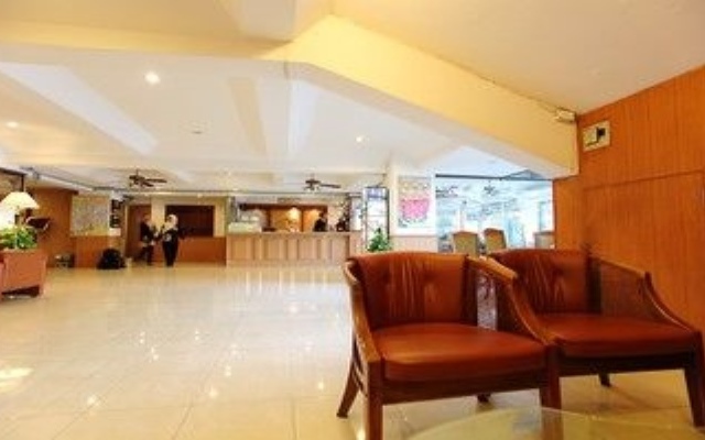 Апартаменты Regent Ramkhamhaeng And Apartment Бангкок