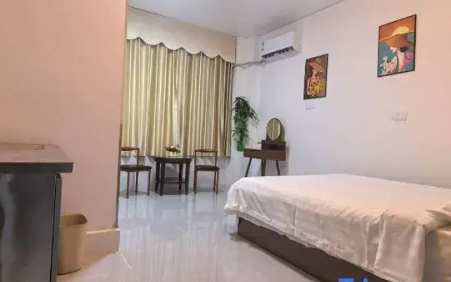 Swan Apartment (Zhuhai Sun and Moon Shell Grand Theater)