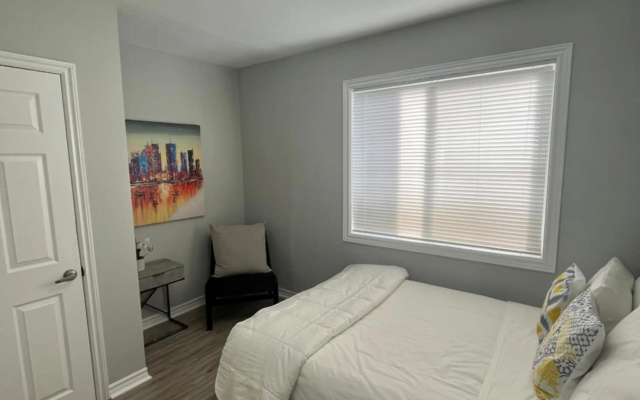 Cozy location, 10 mins from Downtown Ottawa