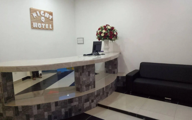 Night Queen Hotel