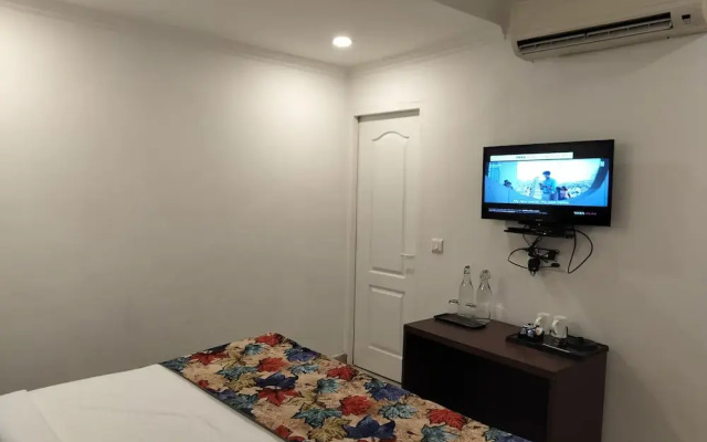 Farmhouse Inn