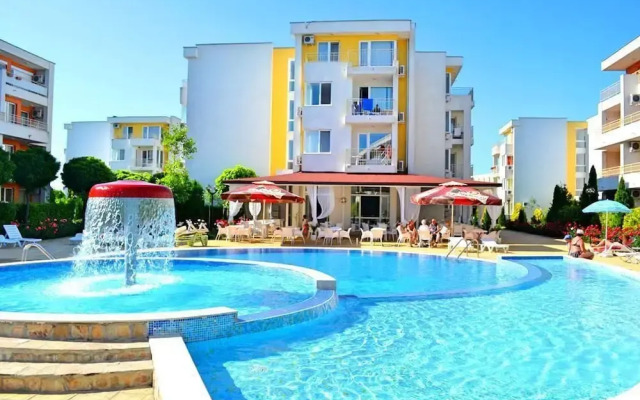 Апартаменты Apartment in Nessebar Fort Club вид на фасад