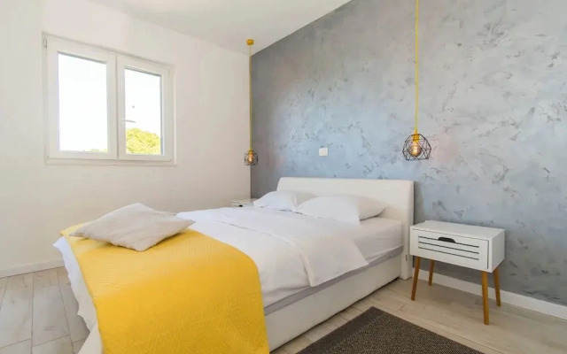 Apartments Delfin