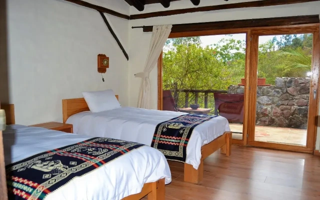 Ilatoa Lodge