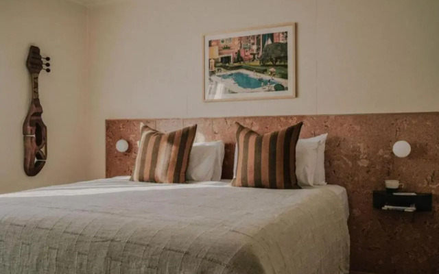 The Cheshire Cat Motel