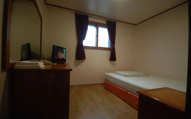 Yims House